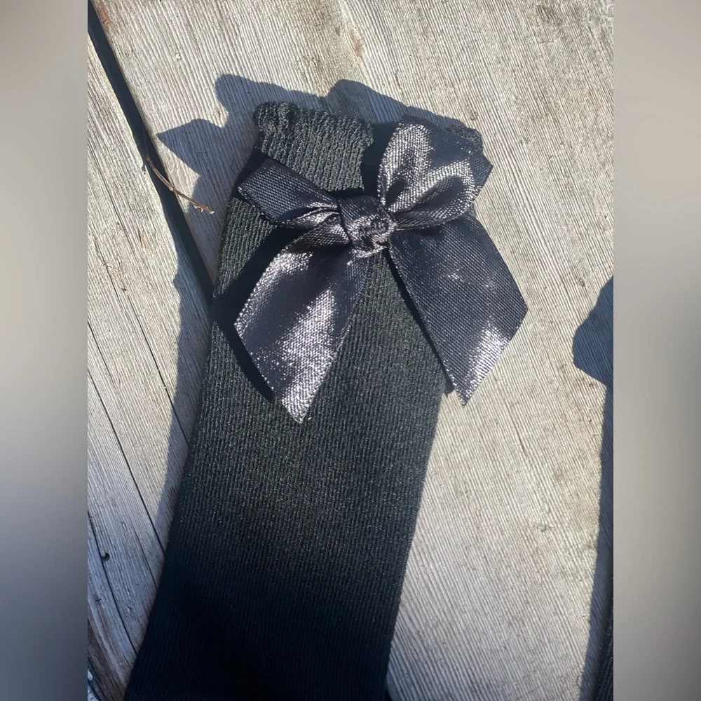 Kids Black Knee High With Stain Bows